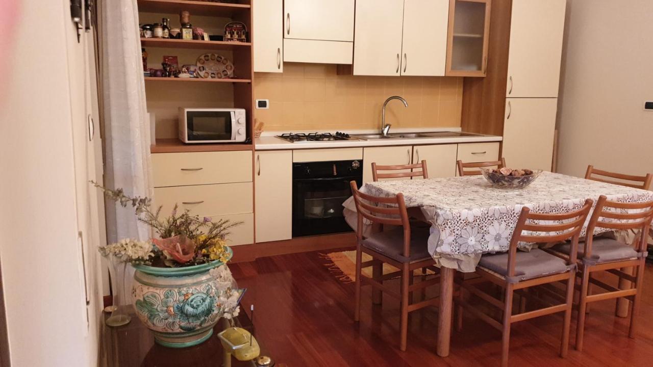 Beb Vicino Pompei Casa Zio Ardi Hotel บอสโกเรอาเล ภายนอก รูปภาพ